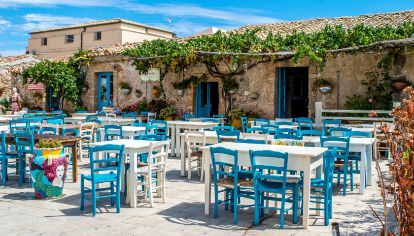 une terasse de restaurant à Chypre