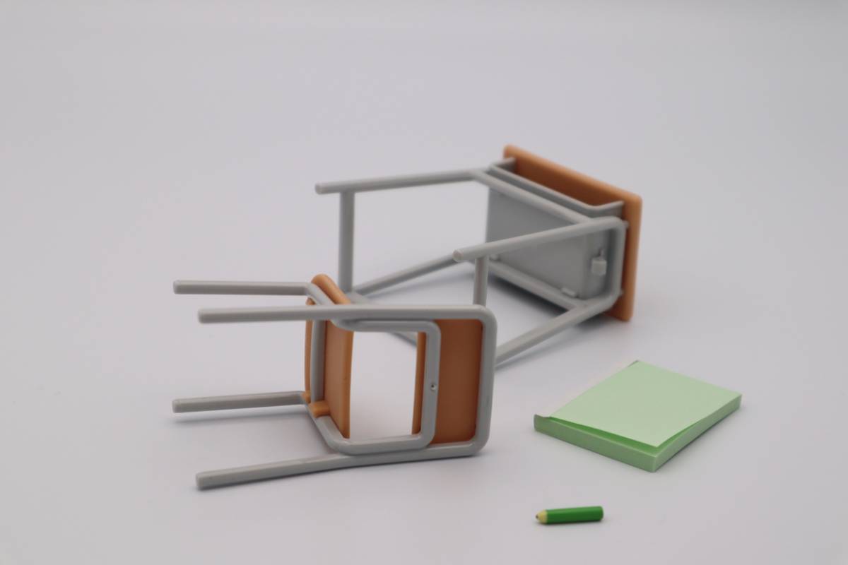 objets miniatures pour maquette réaliste